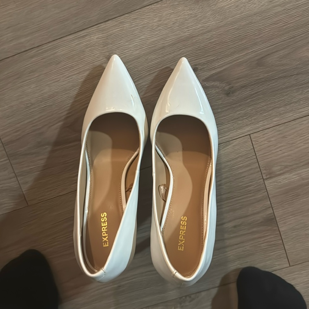HEELS